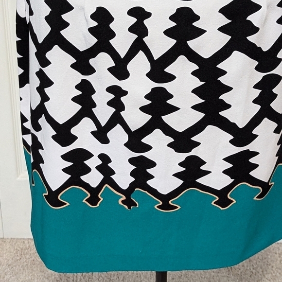 Voir Voir Like New Sleeveless Round Neck Classic Fitted Slip Dress - Picture 5 of 13